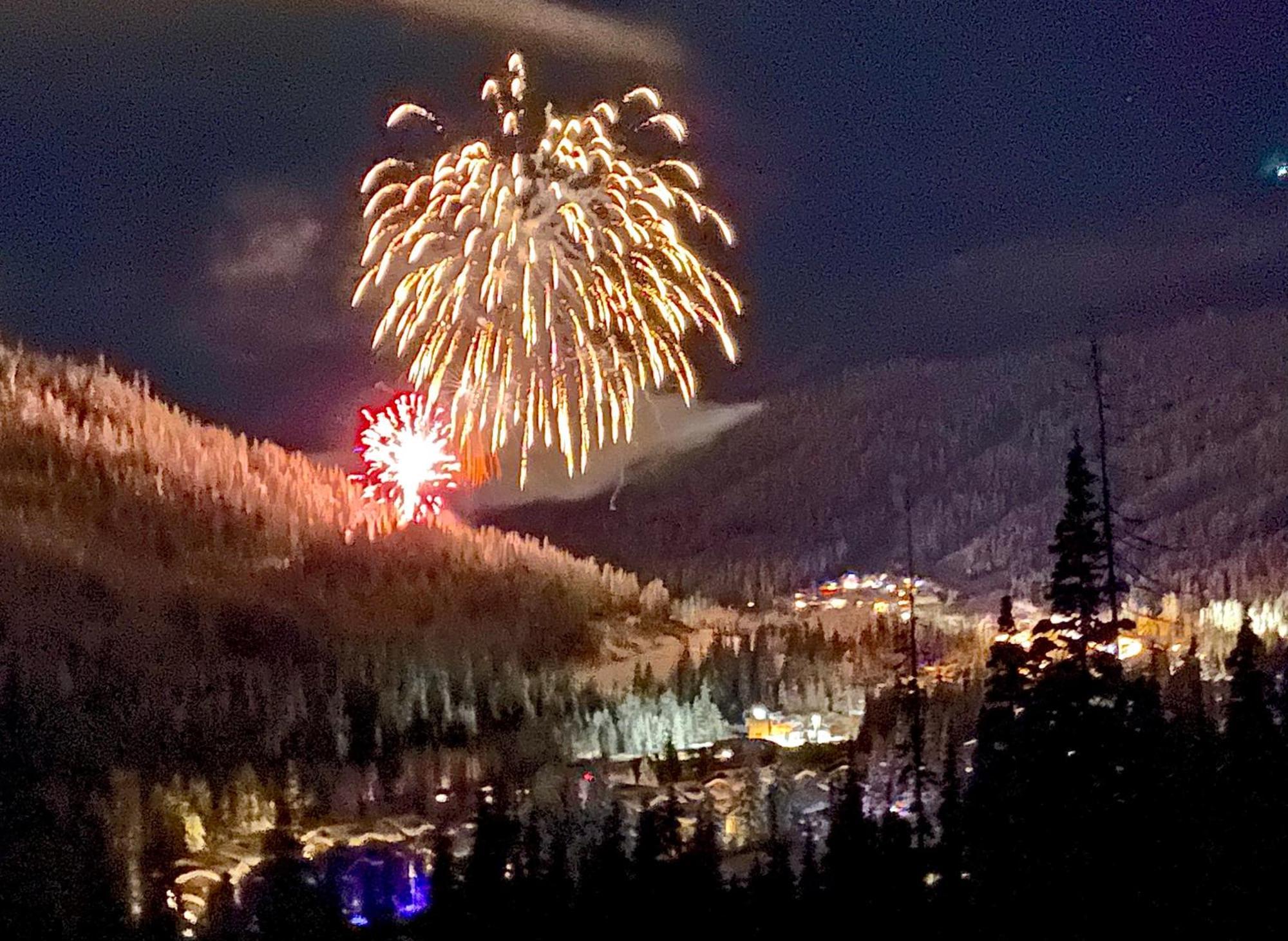 Morrisey Chalet At Sun Peaks Buitenkant foto