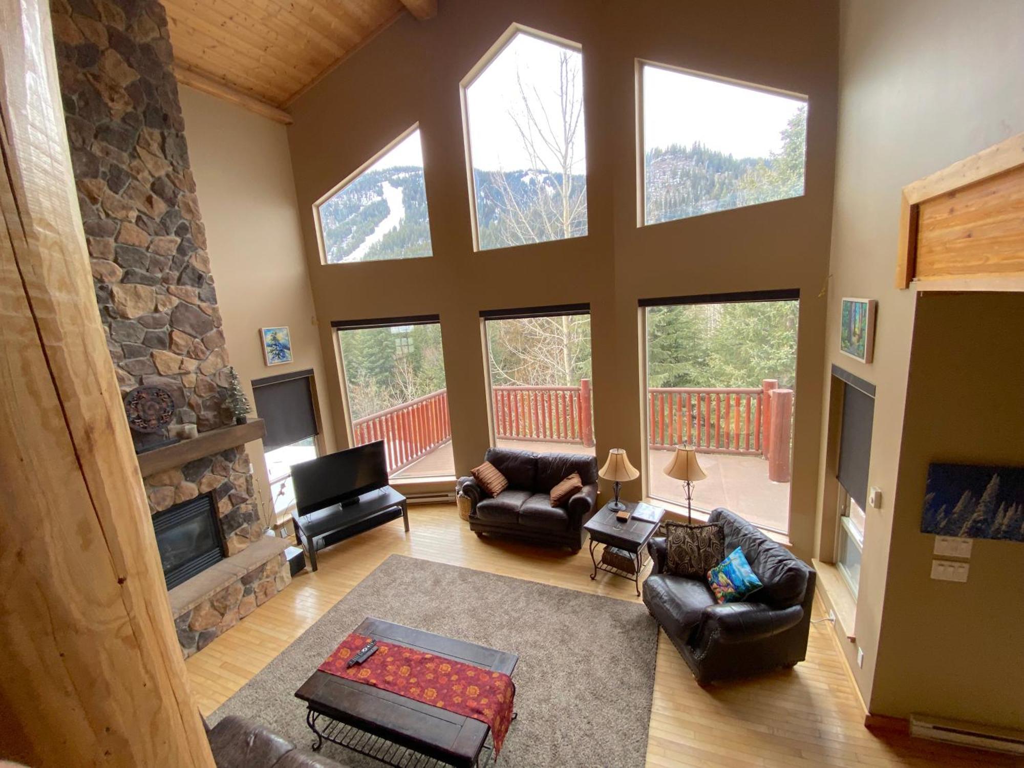 Morrisey Chalet At Sun Peaks Buitenkant foto