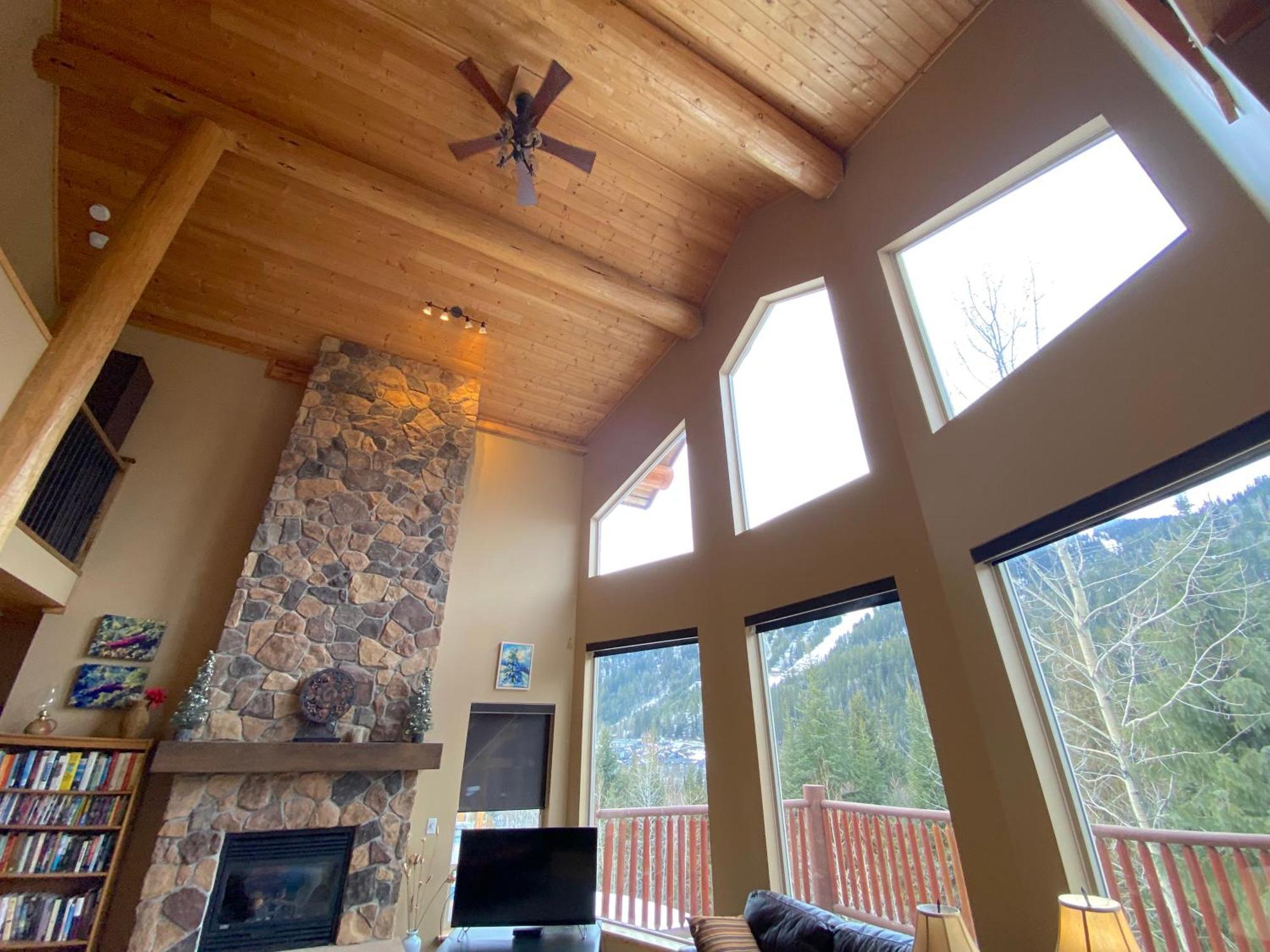 Morrisey Chalet At Sun Peaks Buitenkant foto